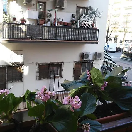 Locazione Turistica Sole 招待所 3*