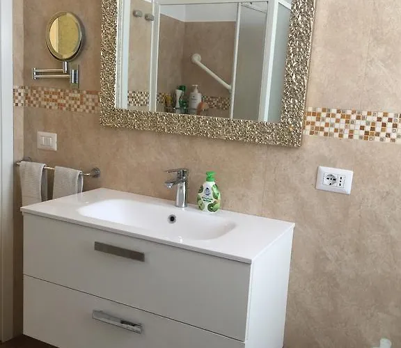 Guest house Locazione Turistica Sole 3*